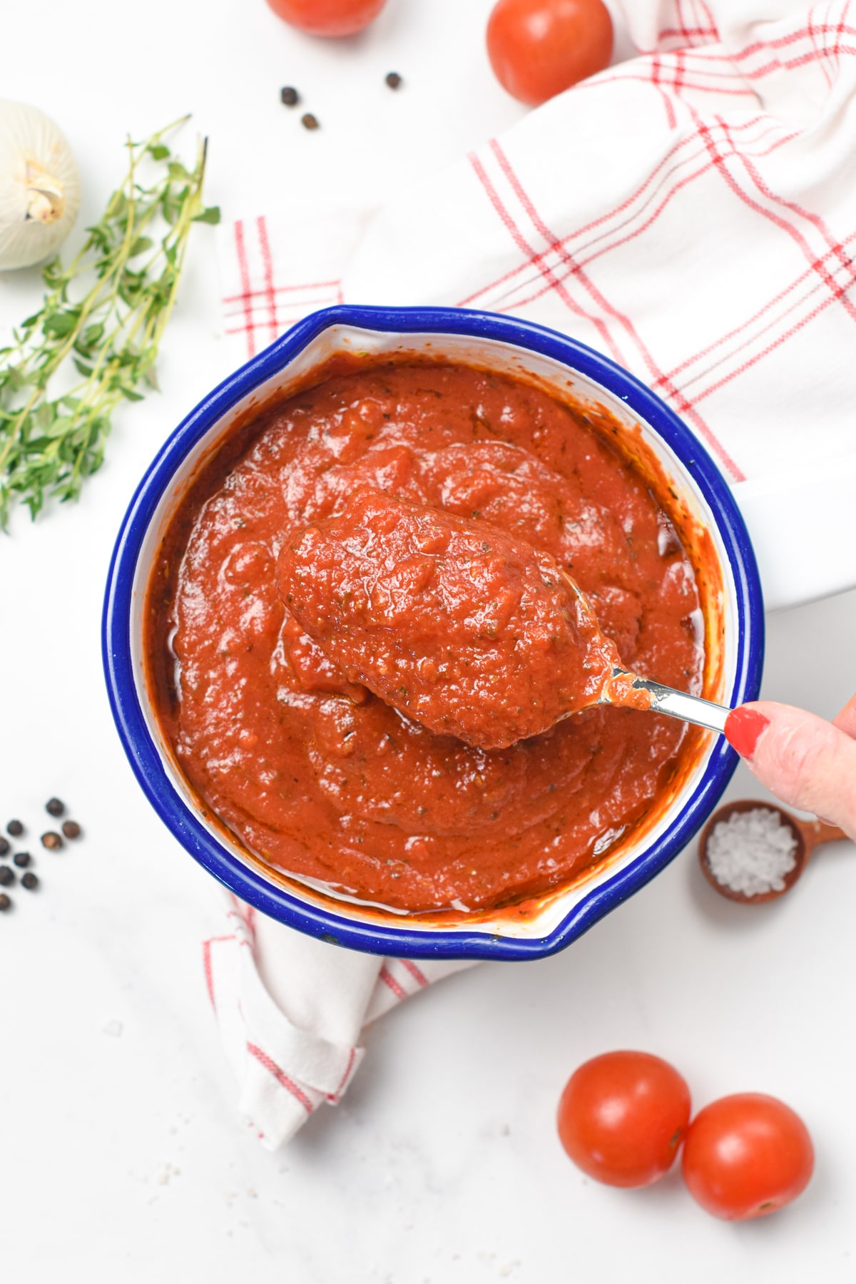 Low Carb Keto Pizza Sauce Recipe - Low Carb Yum