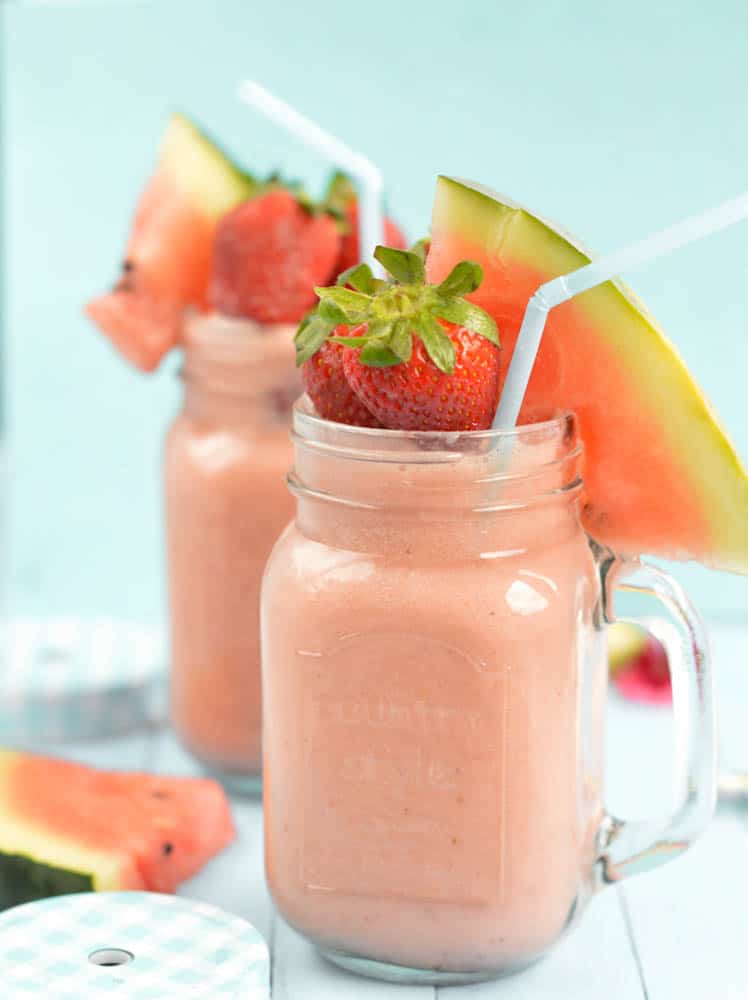 Watermelon Smoothie with Strawberries | Valentine's Day Mocktail ...