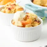 easy keto peach cobbler